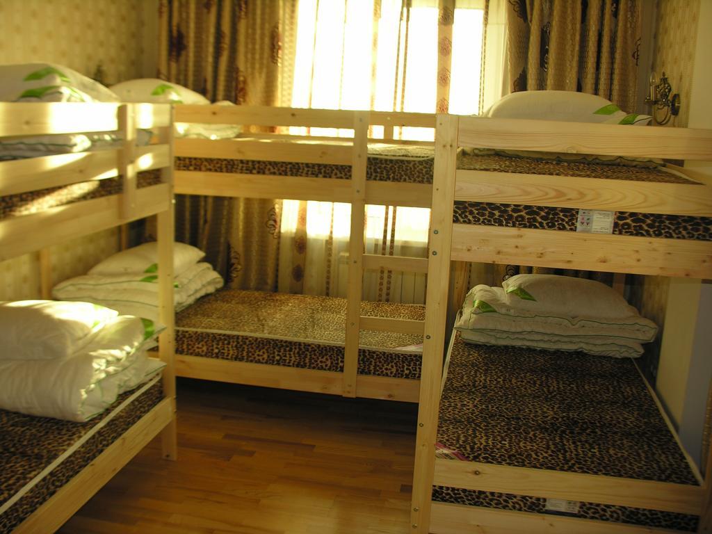 Triumph Astana Hostel Astaná Habitación foto