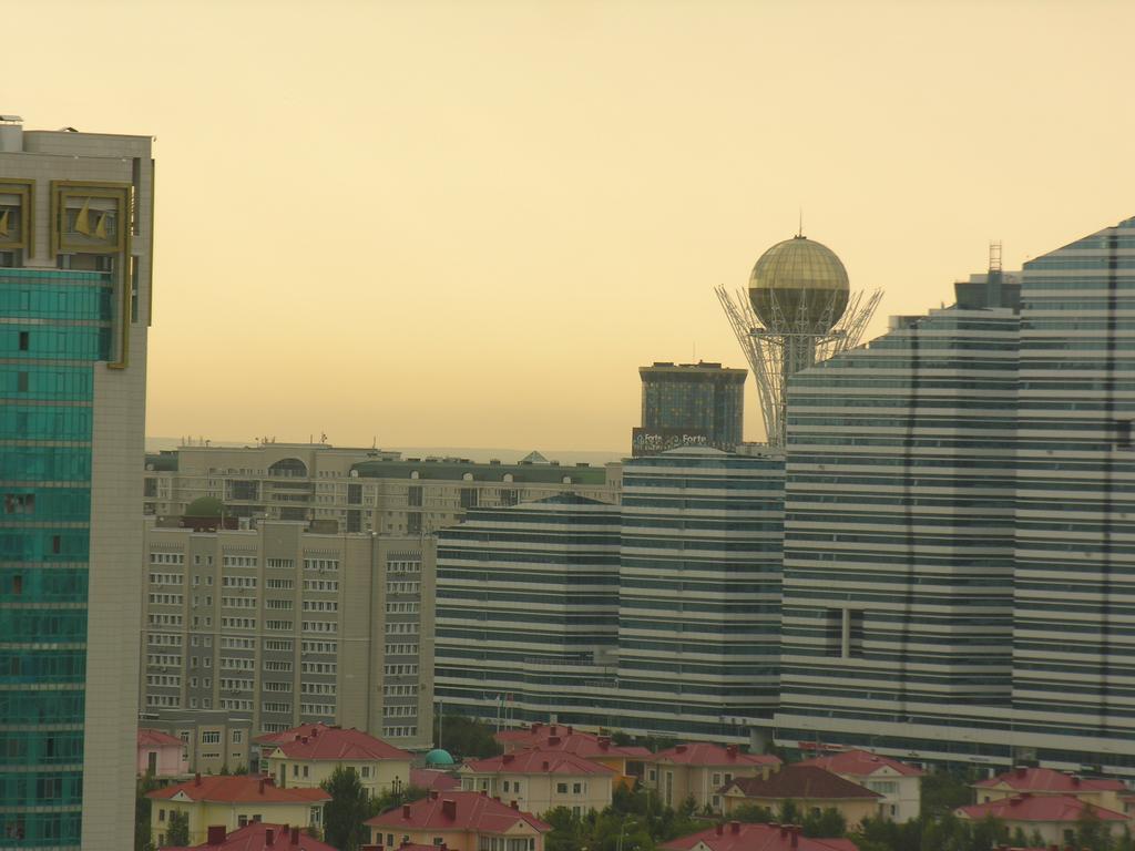 Triumph Astana Hostel Astaná Exterior foto