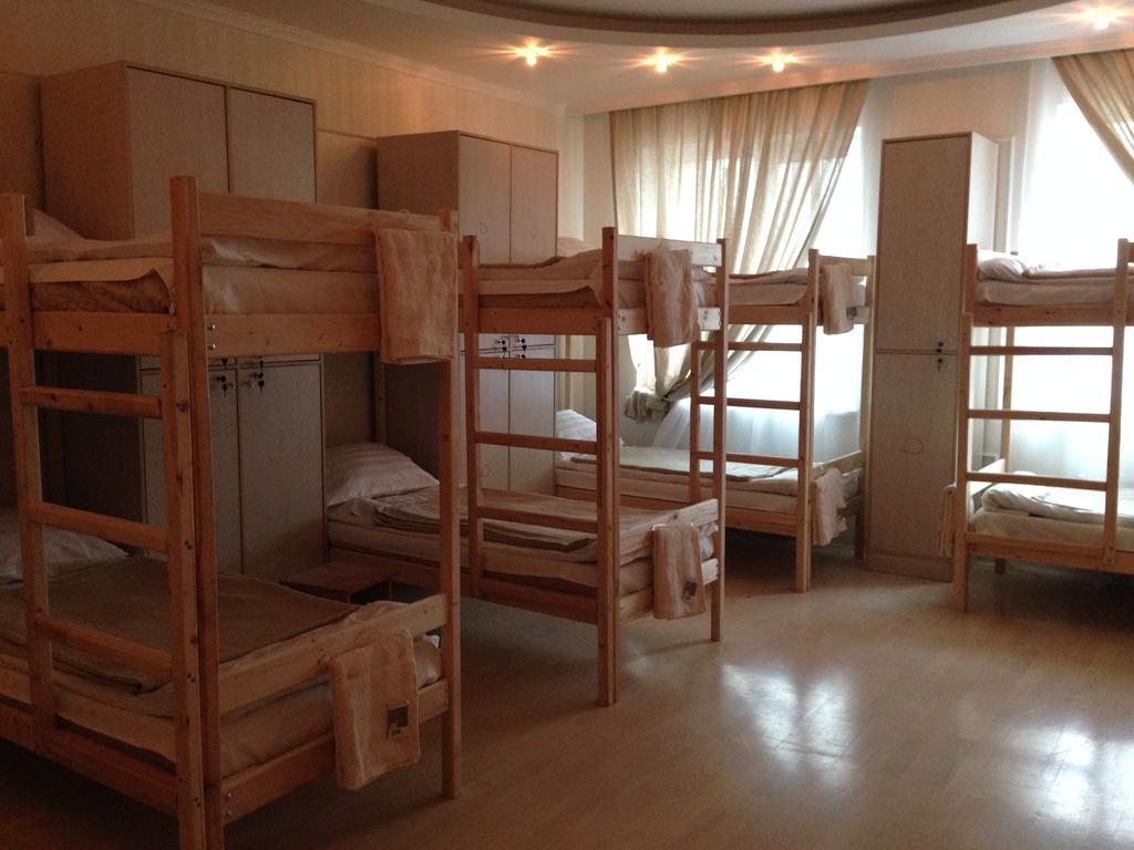 Triumph Astana Hostel Astaná Habitación foto